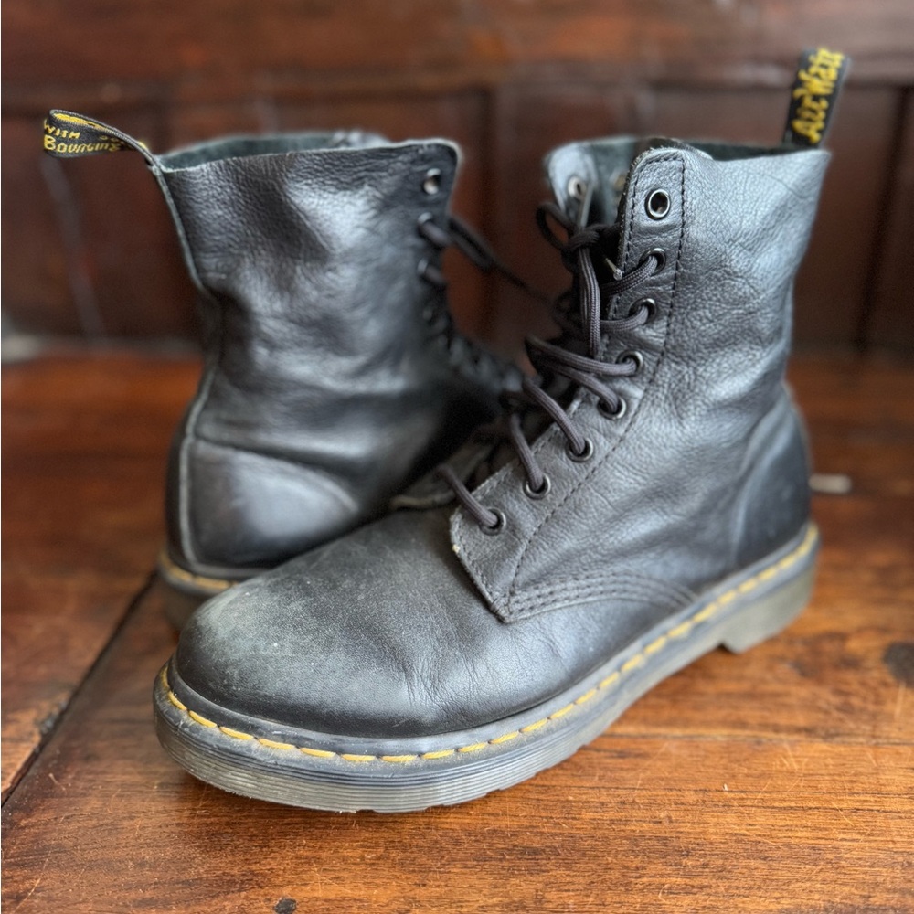 Dr.Marten’s Pascal lace up boots